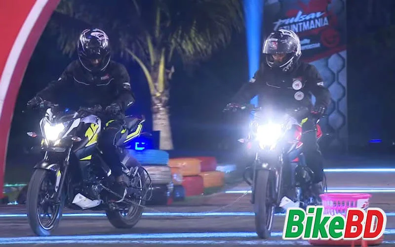 bajaj pulsar stuntmania